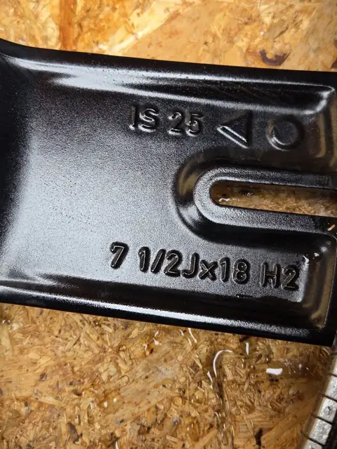 BMW 2 серия (G42); 4 серия (G22/G23) · R18, фото 4