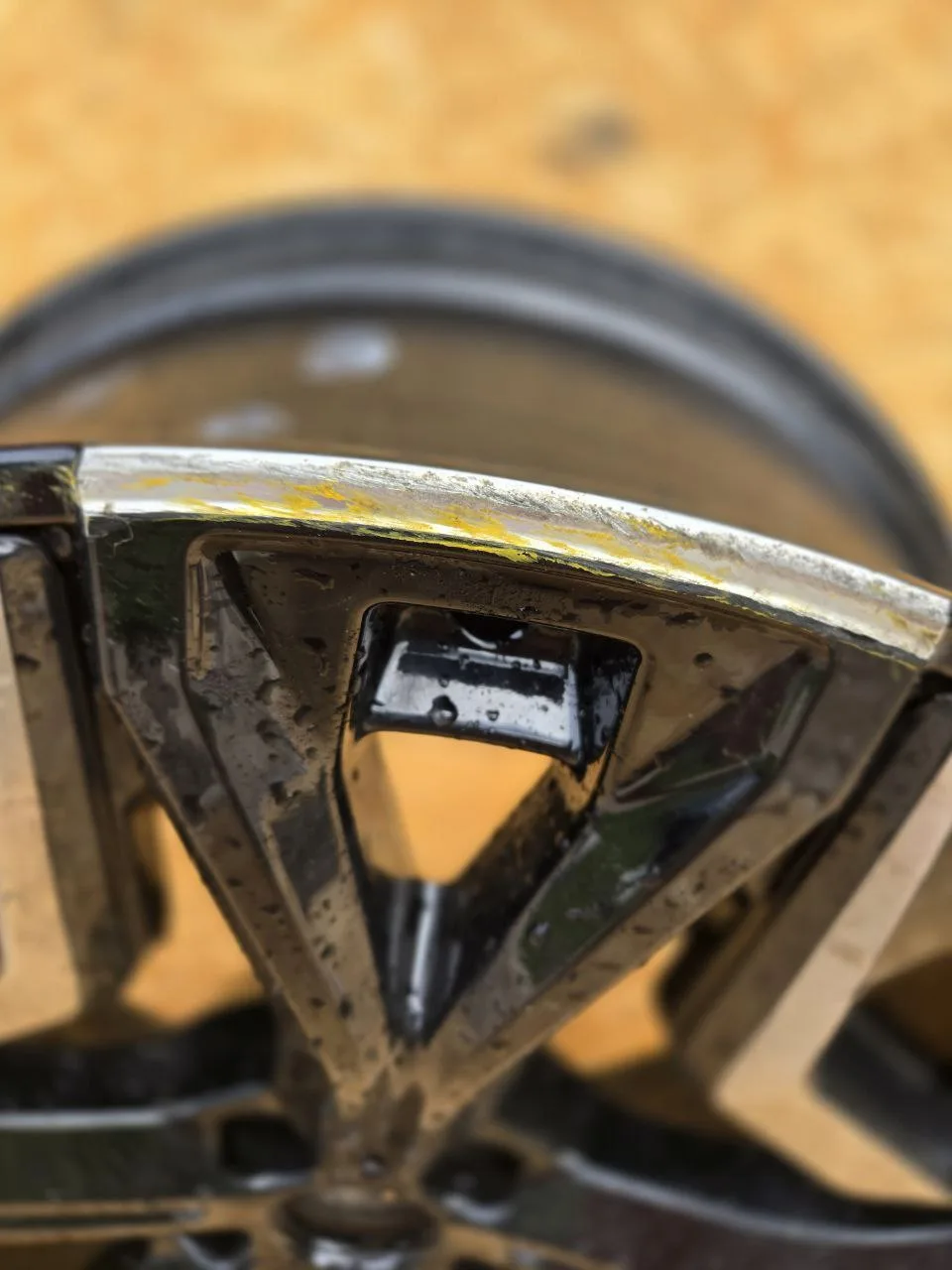 BMW iX (I20) · R22, фото 4