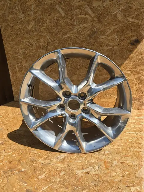Jeep Grand Cherokee (WK2) · R20, фото 1