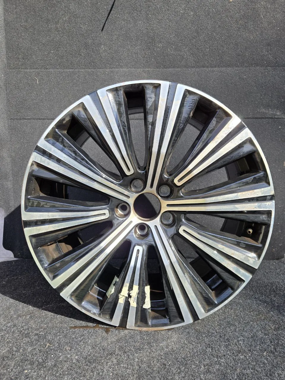Volvo S90 (II) · R19 — 32134632
