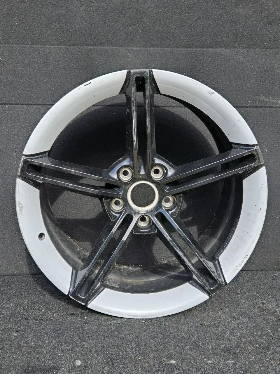 Porsche Taycan (J1), фото 1