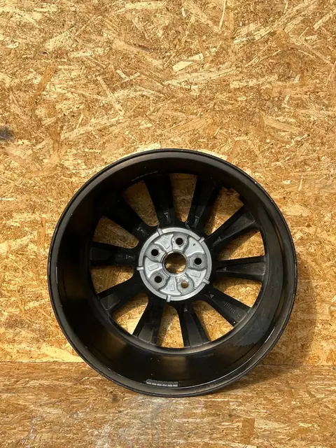 Tesla Model Y, фото 2