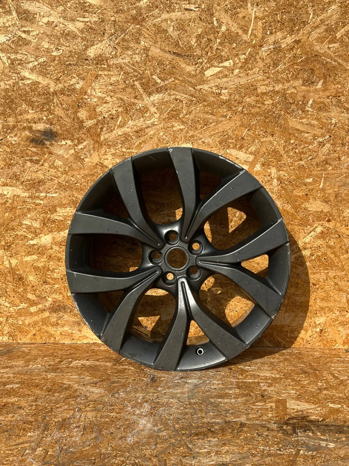 Range Rover Evoque · R20 — K8D2-JA