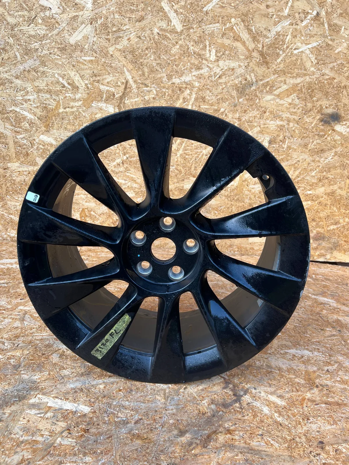 Tesla Model Y, фото 1